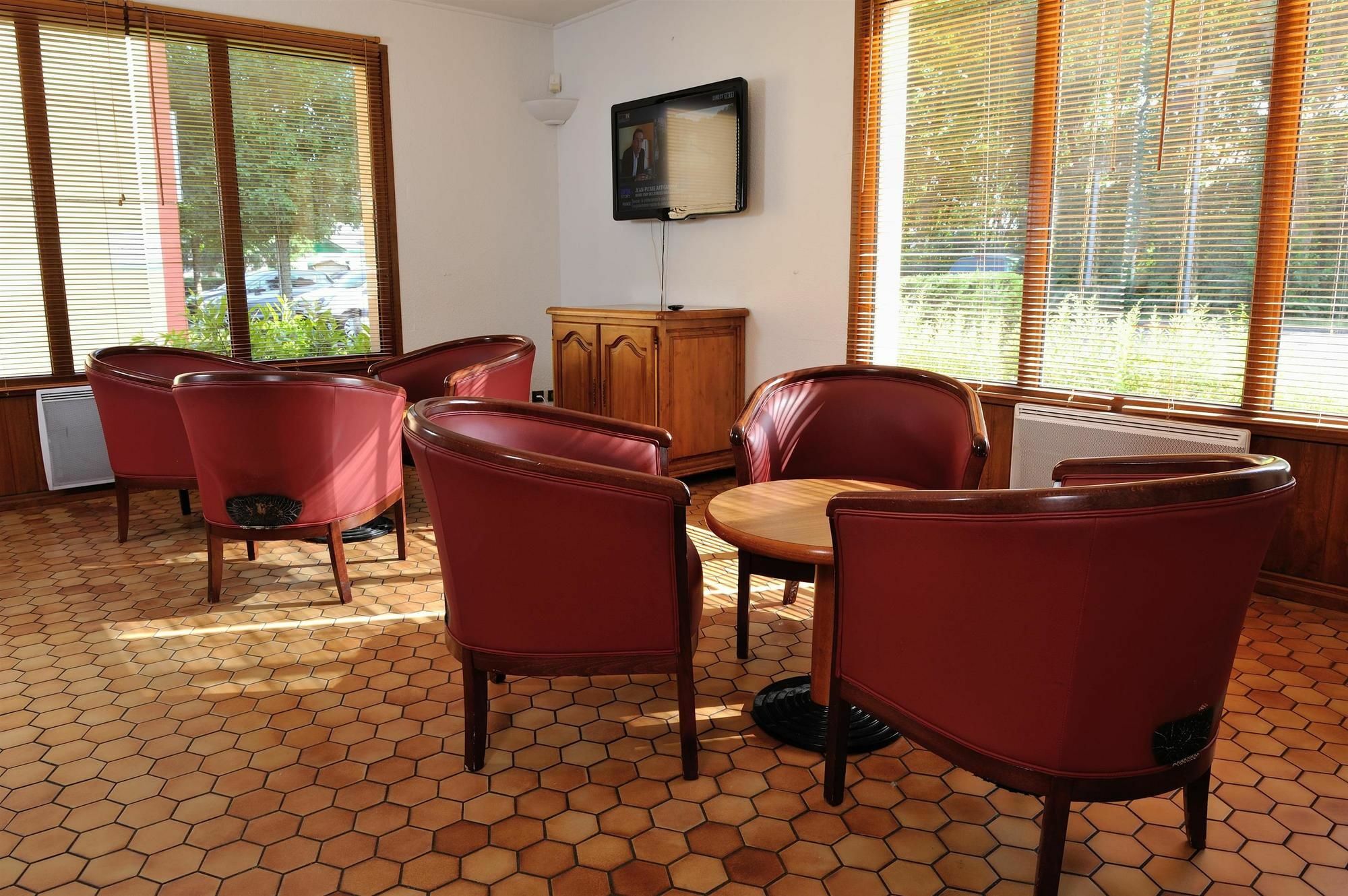 Kyriad Direct Nancy Est - Essey Exterior photo